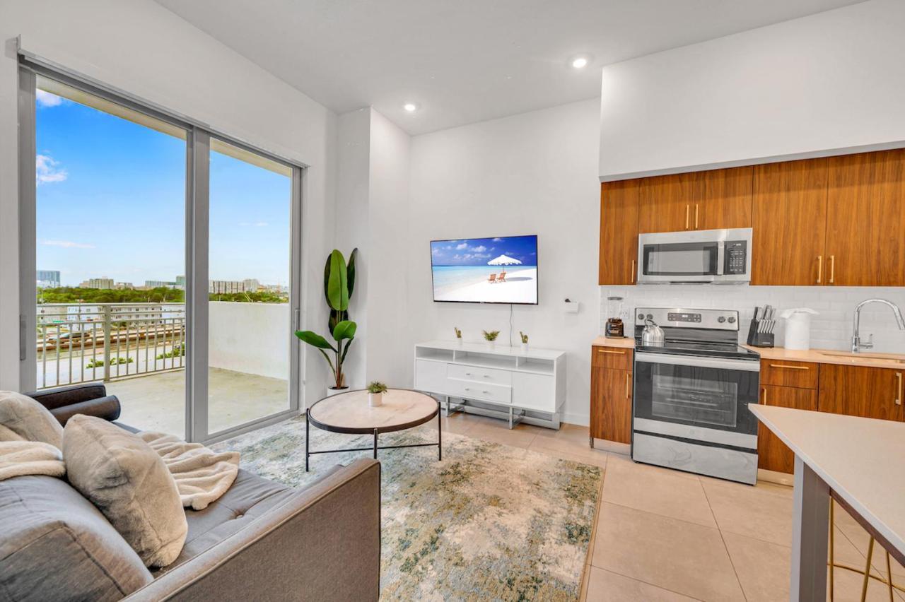 Modern Unit In Downtown Miami With Free Parking Apartment Exterior photo